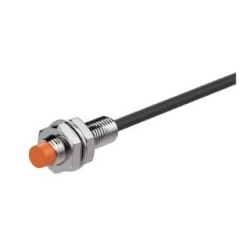 Szenzor - Érzkelési táv. 2mm, PNP, NC, átmérő D=8mm, Táp.12~24V DC, 2m kábelel
